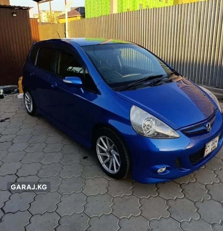 Honda Fit 2005, Таш-Кумыр