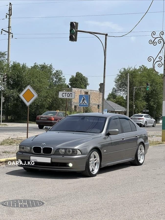 BMW 5 Series 2002, Кант