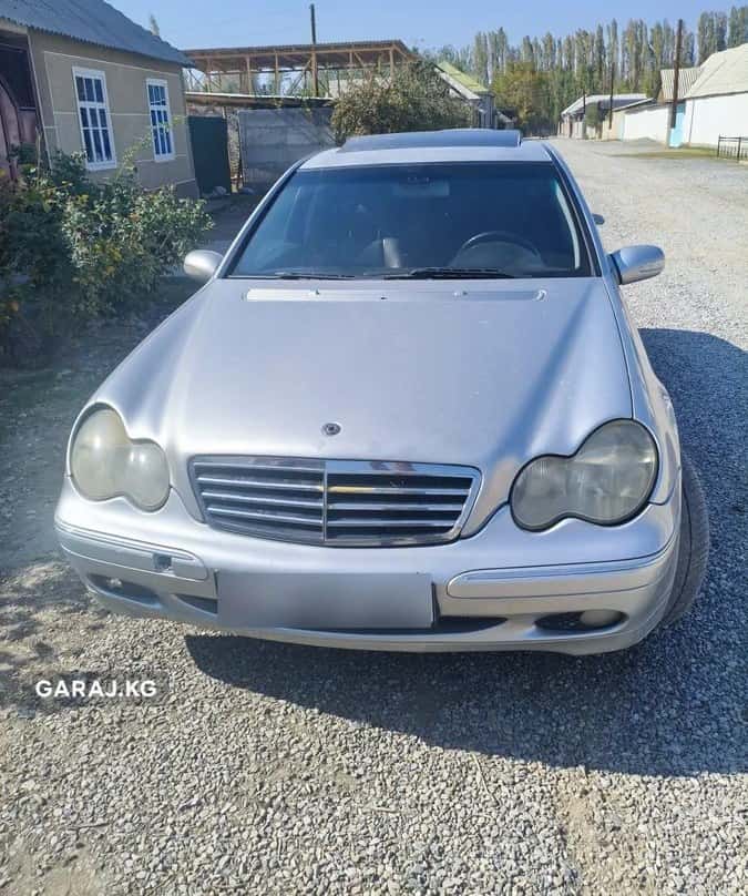 Mercedes-Benz C-Class 2001, Кызыл-Кия