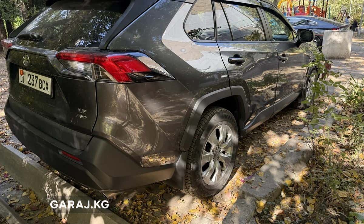 Toyota RAV4 2019, Бишкек