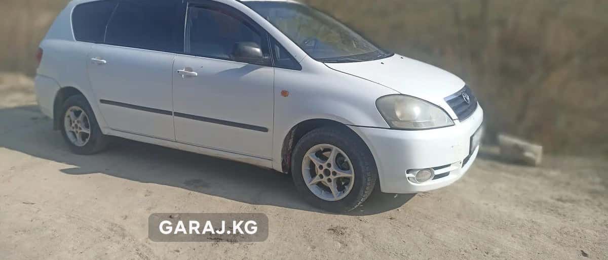 Toyota Avensis Verso 2001, Майлуу-Суу