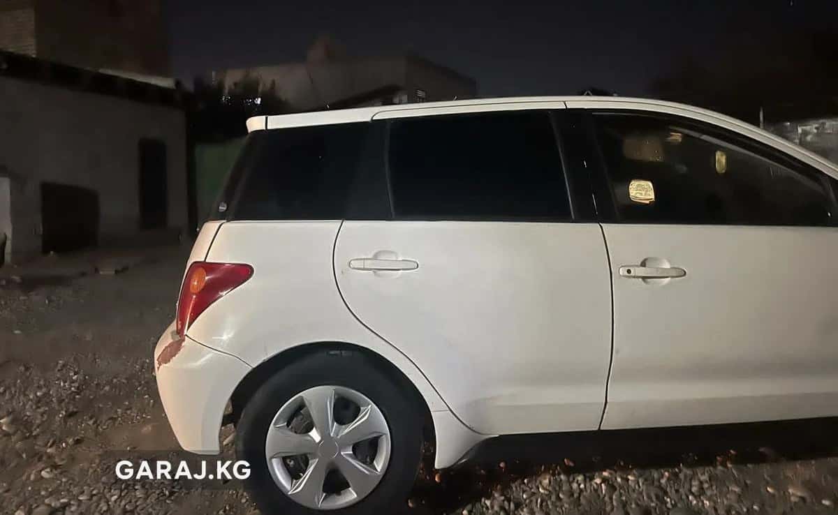 Toyota Ist 2003, Базар-Коргон