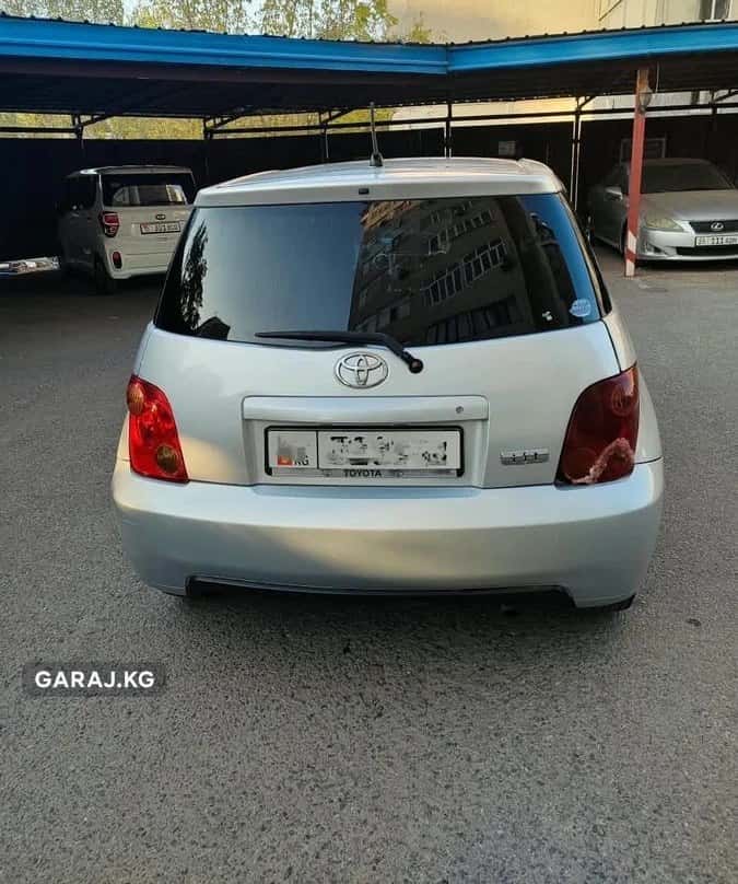 Toyota Ist 2005, Бишкек