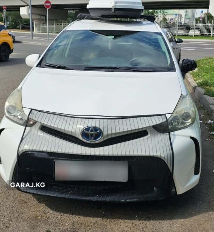Toyota Prius v 2015, Ош