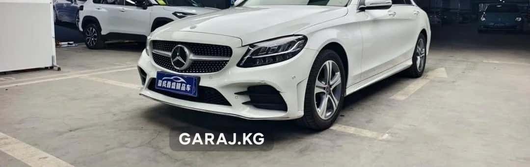 Mercedes-Benz C-Class 2020, Китай