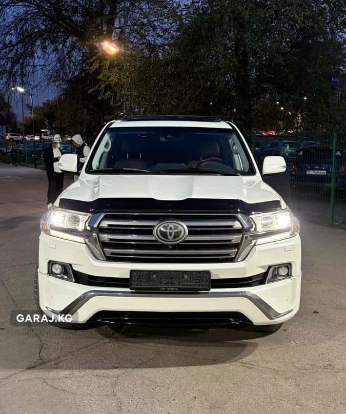 Toyota Land Cruiser 200 2016, Бишкек