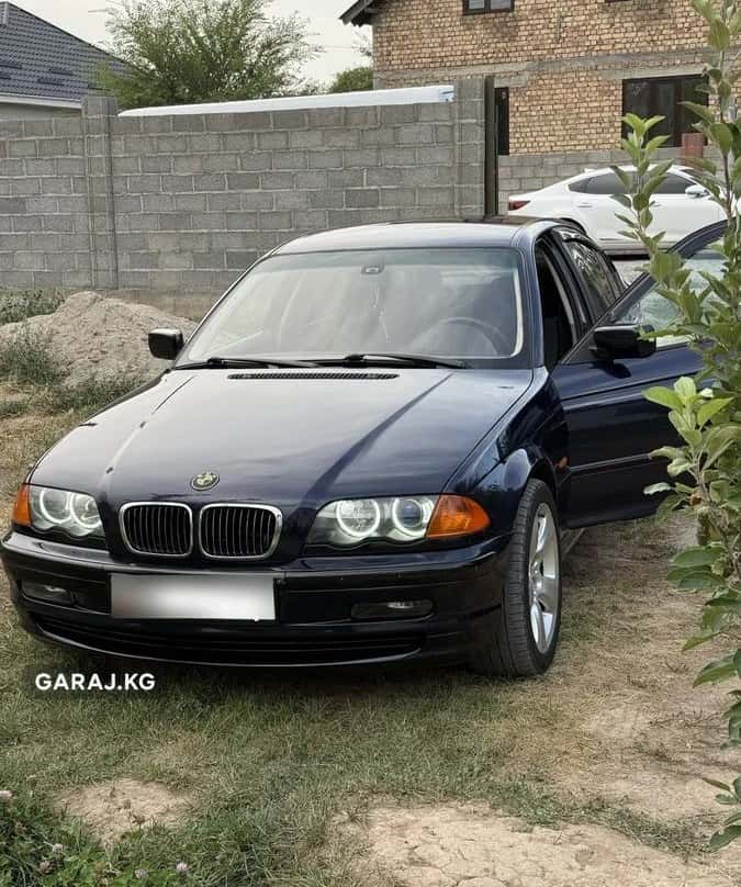BMW 3 Series 2000, Кемин