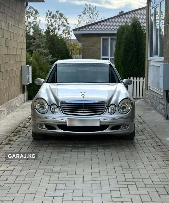 Mercedes-Benz E-Class 2002, Балыкчи