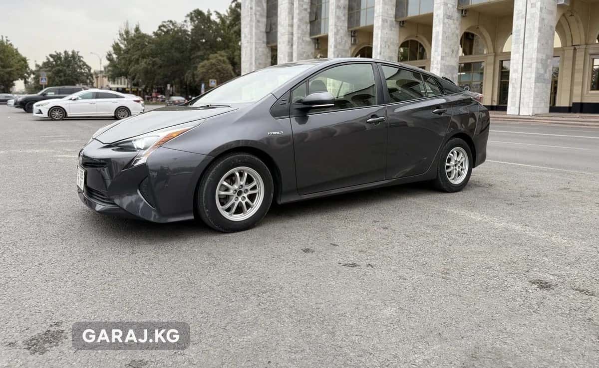 Toyota Prius 2016, Бишкек