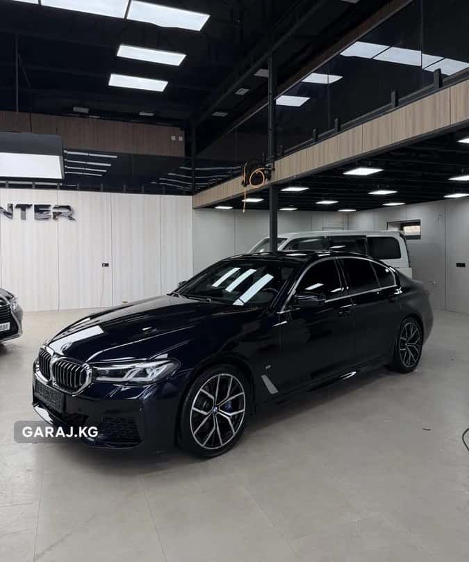 BMW 5 Series 2021, Ош