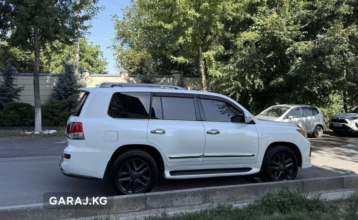 Lexus LX 2010, Бишкек