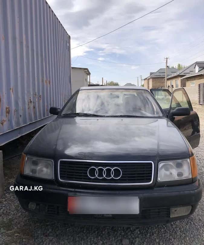 Audi 100 1991, Баетов