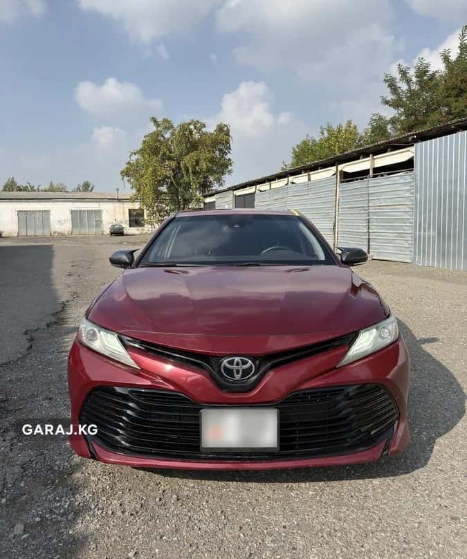 Toyota Camry 2018, Ош