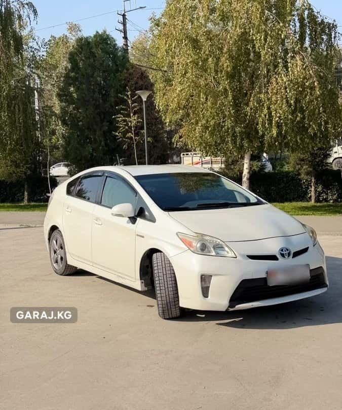 Toyota Prius 2015, Ош