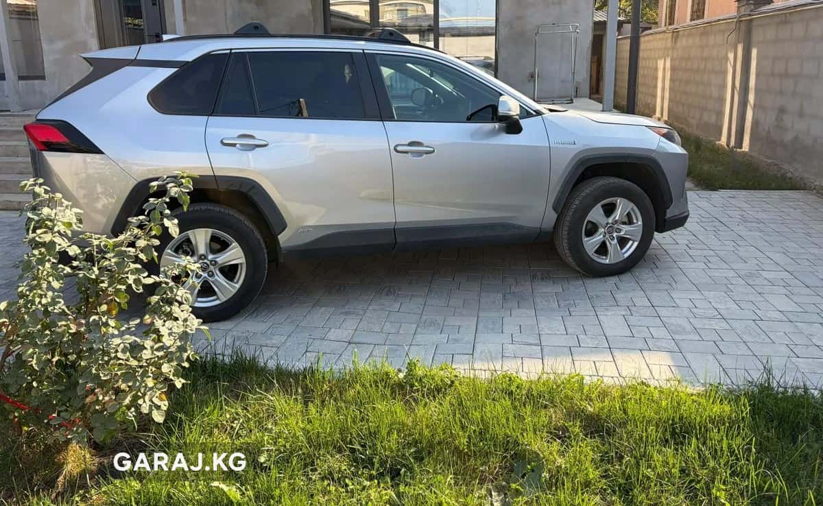 Toyota RAV4 2021, Бишкек