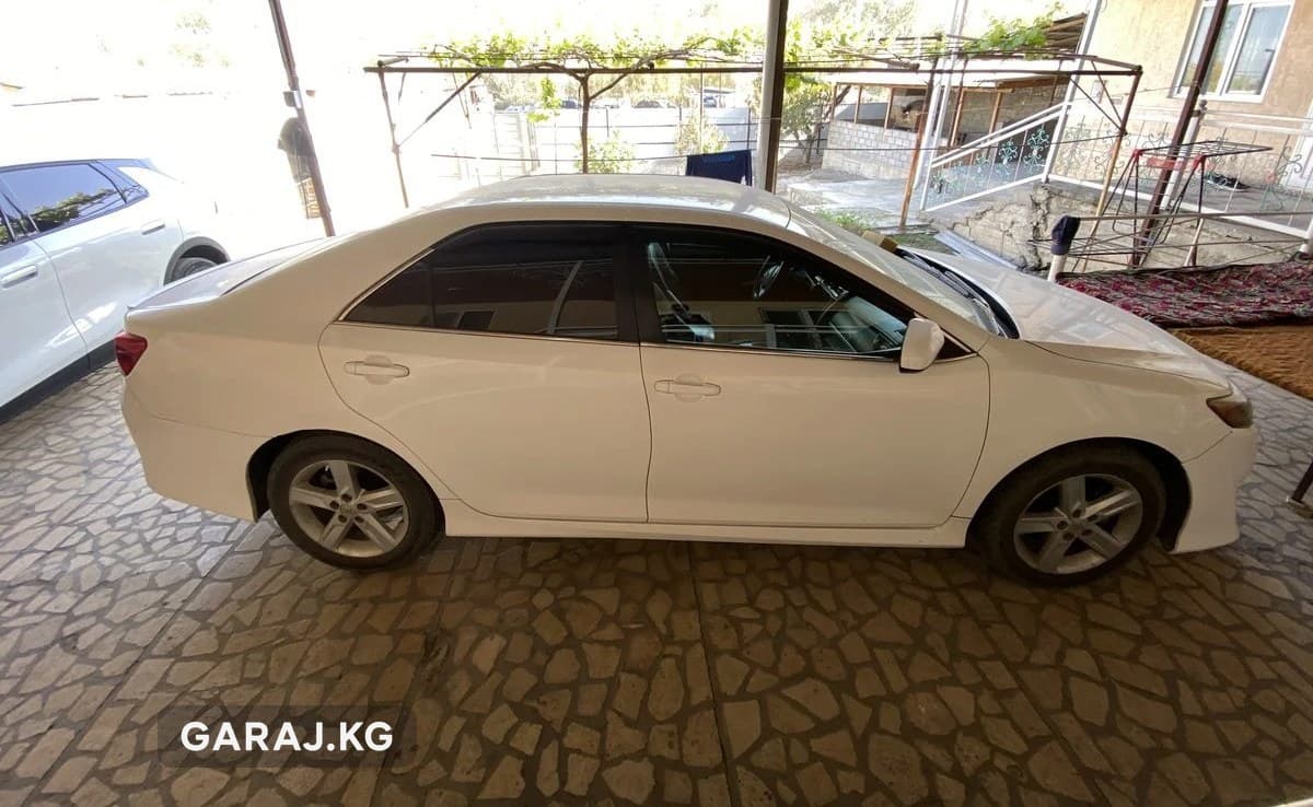 Toyota Camry 2013, Ош