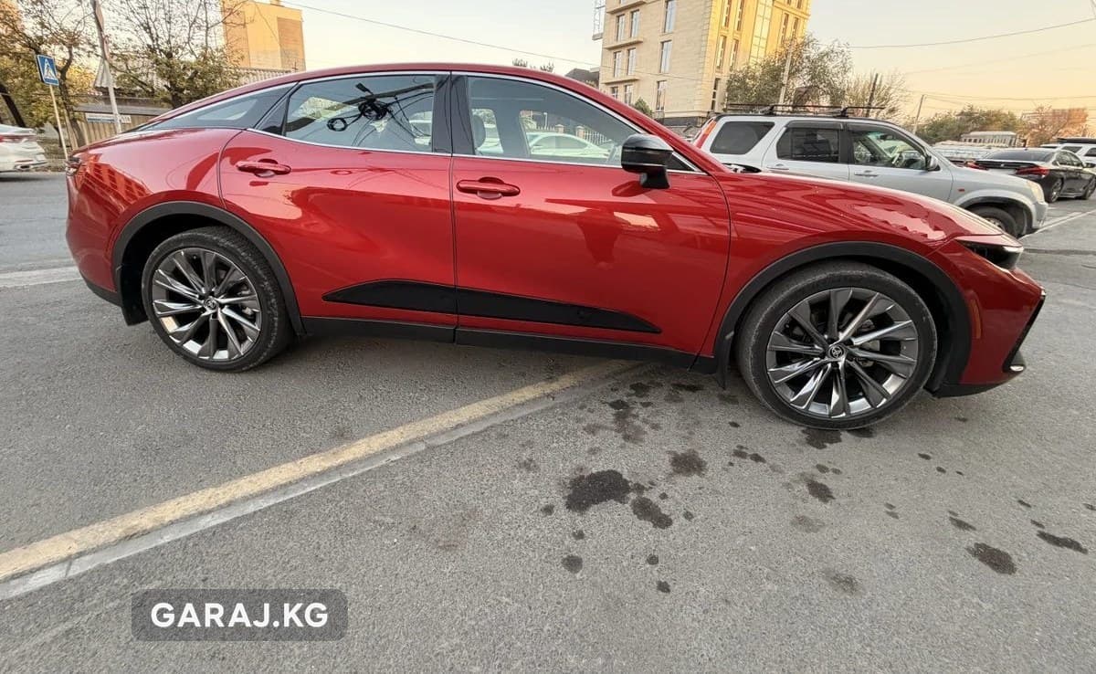 Toyota Crown 2023, Бишкек