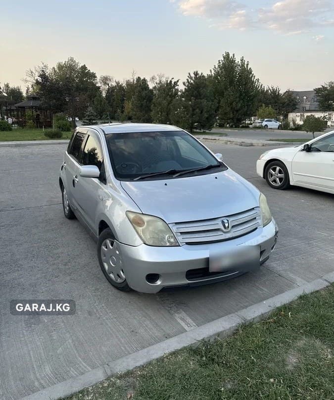 Toyota Ist 2003, Бишкек