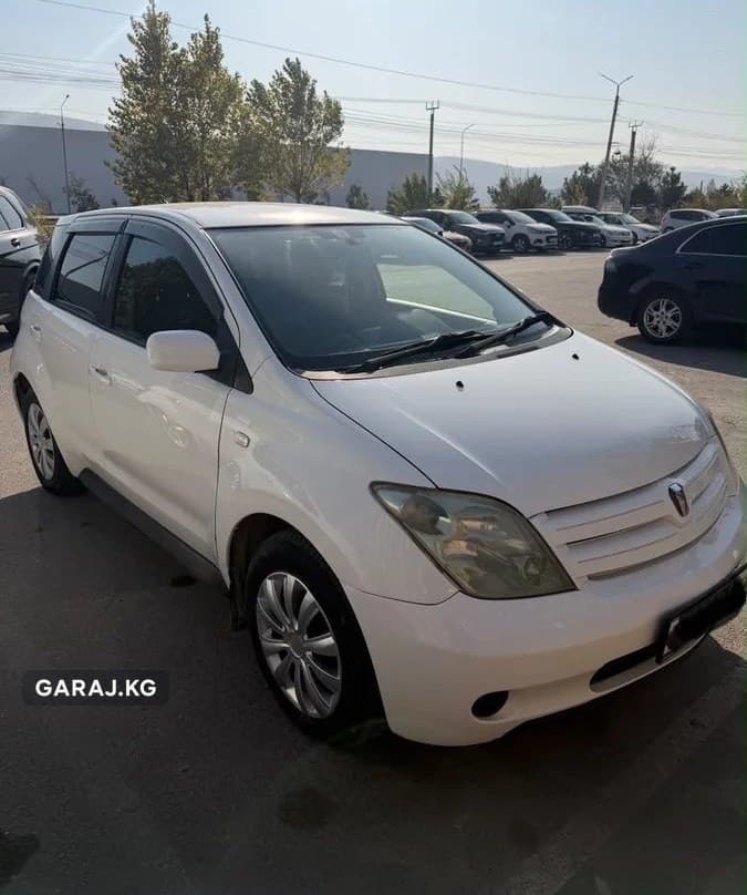 Toyota Ist 2003, Бишкек