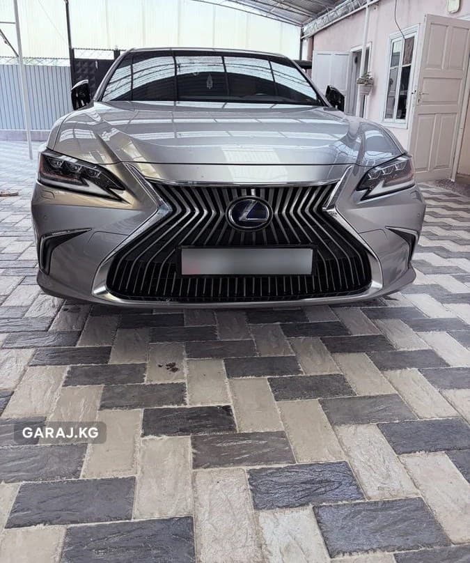 Lexus ES 2019, Талас