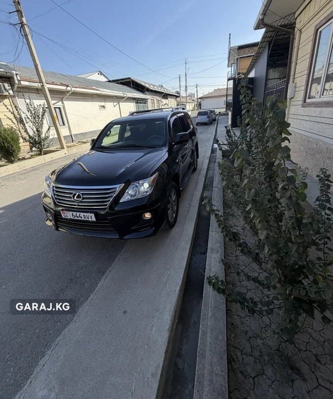 Lexus LX 2011, Ош