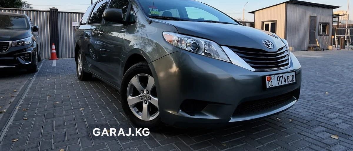 Toyota Sienna 2010, Бишкек