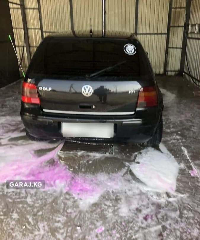 Volkswagen Golf 2003, Кемин