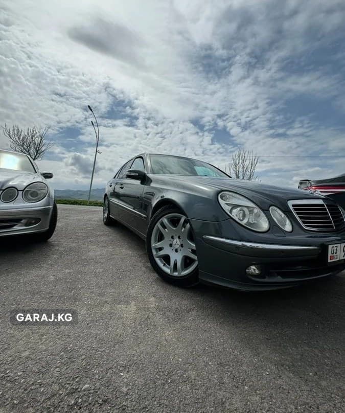 Mercedes-Benz E-Class 2006, Раззаков