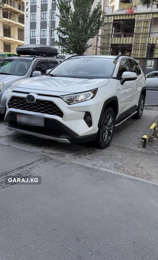 Toyota RAV4 2020, Бишкек
