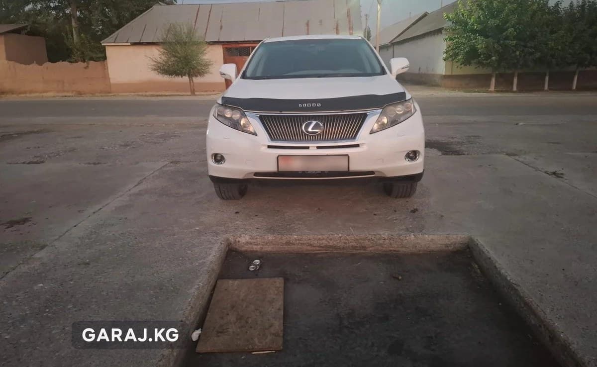 Lexus RX 2011, Базар-Коргон
