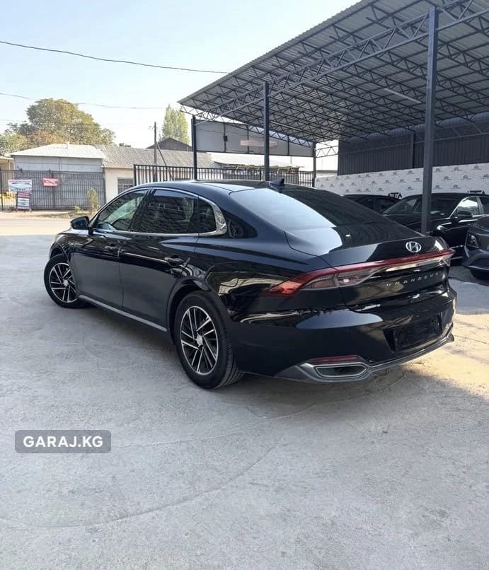 Hyundai Grandeur 2021, Ош