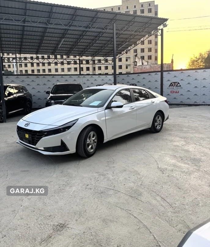 Hyundai Avante 2022, Ош