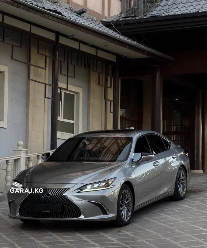 Lexus ES 2019, Ош
