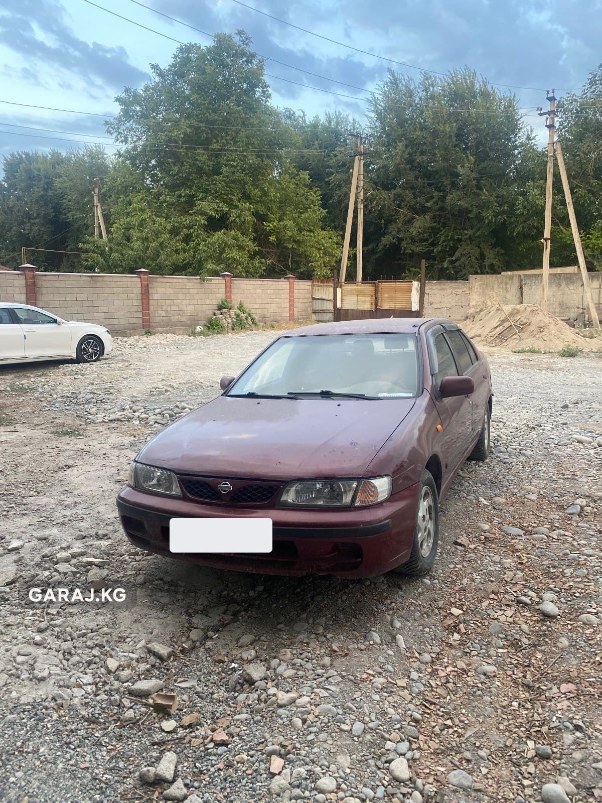 Nissan Almera 1998, Бишкек