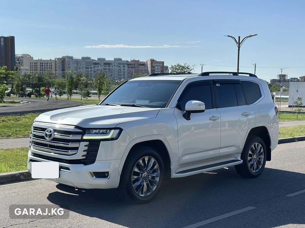 Toyota Land Cruiser 300 2022, Бишкек